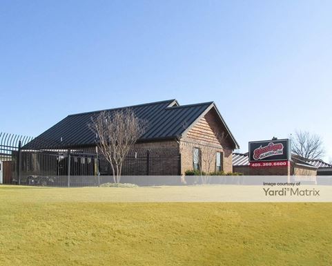 Source URL: https://cdnsc.rentcafe.com/dmslivecafe/3/1073499/1073499-1-5.jpg?width=-1&height=385&quality=80