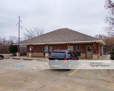 Storage Units for Rent available at 640 NW 164th Street, Edmond, OK 73013