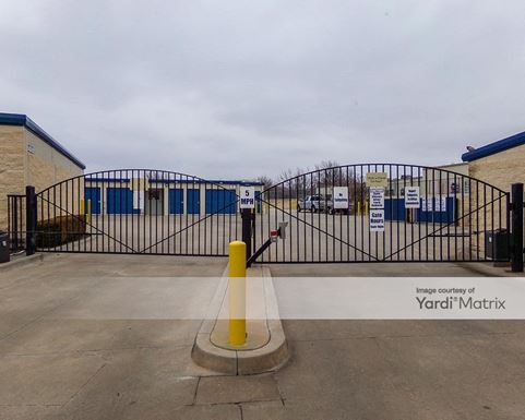 Source URL: https://cdnsc.rentcafe.com/dmslivecafe/3/1073505/1073505-1-2.jpg?width=-1&height=385&quality=80