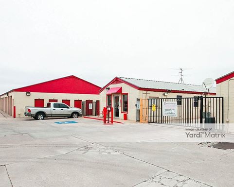 Source URL: https://cdnsc.rentcafe.com/dmslivecafe/3/1073515/1073515-1-3.jpg?width=-1&height=385&quality=80