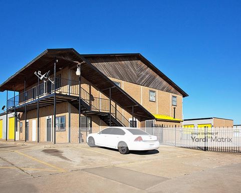 Source URL: https://cdnsc.rentcafe.com/dmslivecafe/3/1073516/1073516-1-2.jpg?width=-1&height=385&quality=80