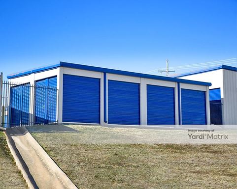 Source URL: https://cdnsc.rentcafe.com/dmslivecafe/3/1073523/1073523-1-4.jpg?width=-1&height=385&quality=80