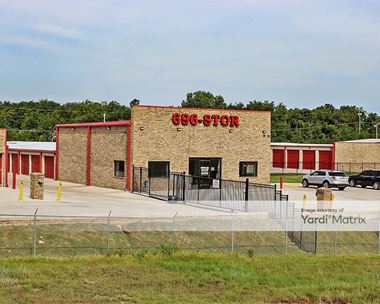 Storage Units for Rent available at 6401 North I-35 Frontage Road, Edmond, OK 73034