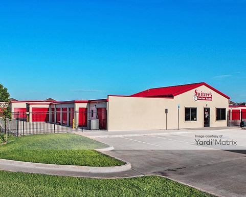 Source URL: https://cdnsc.rentcafe.com/dmslivecafe/3/1073535/1073535-1-2.jpg?width=-1&height=385&quality=80