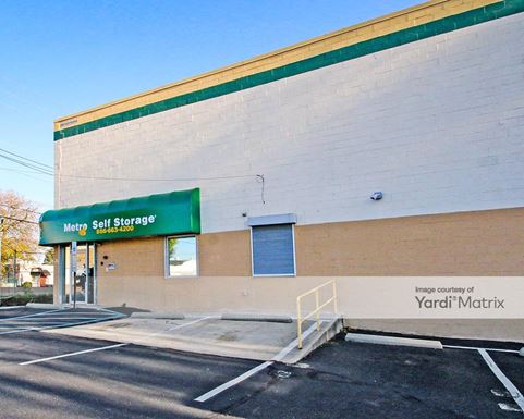 Source URL: https://cdnsc.rentcafe.com/dmslivecafe/3/1073563/1073563-1-2.jpg?width=-1&height=385&quality=80