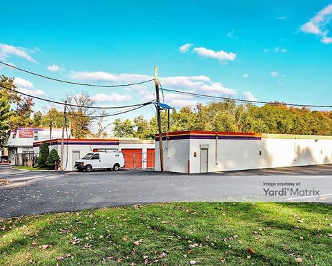 Source URL: https://cdnsc.rentcafe.com/dmslivecafe/3/1073567/1073567-1-5.jpg?width=-1&height=385&quality=80