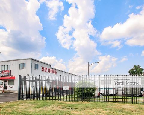 Source URL: https://cdnsc.rentcafe.com/dmslivecafe/3/1073568/1073568-1-3.jpg?width=-1&height=385&quality=80