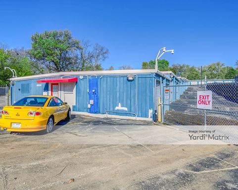 Source URL: https://cdnsc.rentcafe.com/dmslivecafe/3/1073597/1073597-1-2.jpg?width=-1&height=385&quality=80