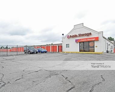 Storage Units for Rent available at 7900 Woodson Road, Raytown, MO 64138