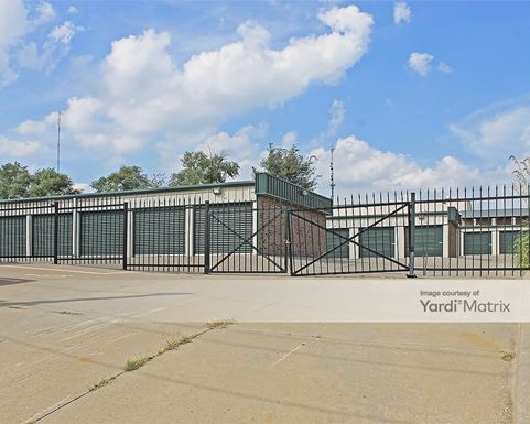 Source URL: https://cdnsc.rentcafe.com/dmslivecafe/3/1073618/1073618-1-4.jpg?width=-1&height=385&quality=80