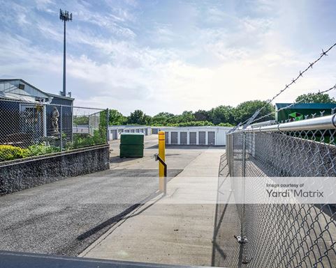 Source URL: https://cdnsc.rentcafe.com/dmslivecafe/3/1073623/1073623-1-2.jpg?width=-1&height=385&quality=80