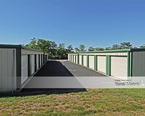 Source URL: https://cdnsc.rentcafe.com/dmslivecafe/3/1073624/1073624-1-5.jpg?width=-1&height=385&quality=80