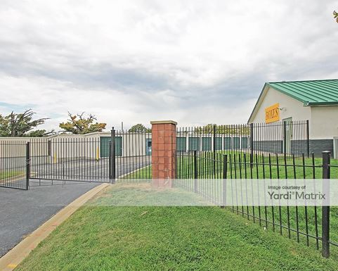 Source URL: https://cdnsc.rentcafe.com/dmslivecafe/3/1073626/1073626-1-3.jpg?width=-1&height=385&quality=80