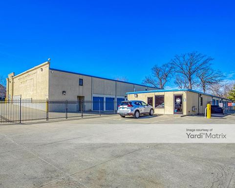 Source URL: https://cdnsc.rentcafe.com/dmslivecafe/3/1073650/1073650-1-2.jpg?width=-1&height=385&quality=80