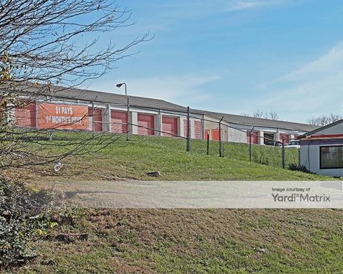 Source URL: https://cdnsc.rentcafe.com/dmslivecafe/3/1073655/1073655-1-3.jpg?width=-1&height=385&quality=80