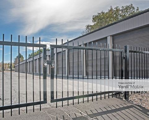 Source URL: https://cdnsc.rentcafe.com/dmslivecafe/3/1073675/1073675-1-4.jpg?width=-1&height=385&quality=80