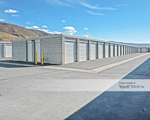 Source URL: https://cdnsc.rentcafe.com/dmslivecafe/3/1073677/1073677-1-3.jpg?width=-1&height=385&quality=80