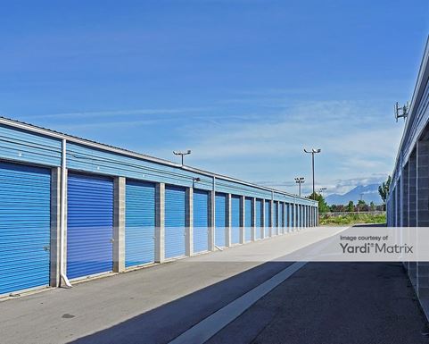 Source URL: https://cdnsc.rentcafe.com/dmslivecafe/3/1073681/1073681-1-4.jpg?width=-1&height=385&quality=80