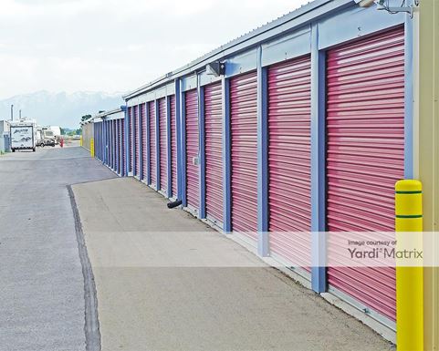 Source URL: https://cdnsc.rentcafe.com/dmslivecafe/3/1073701/1073701-1-4.jpg?width=-1&height=385&quality=80