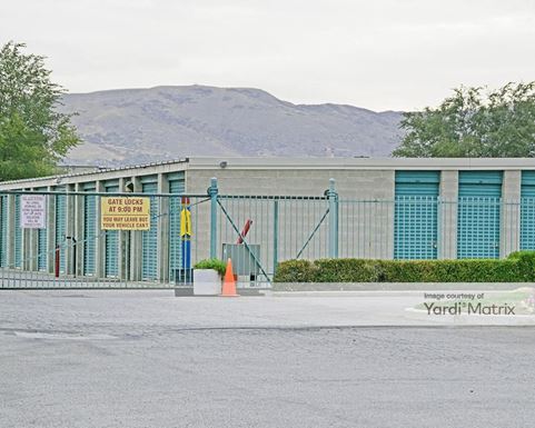 Source URL: https://cdnsc.rentcafe.com/dmslivecafe/3/1073721/1073721-1-3.jpg?width=-1&height=385&quality=80