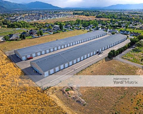 Source URL: https://cdnsc.rentcafe.com/dmslivecafe/3/1073756/1073756-1-4.jpg?width=-1&height=385&quality=80