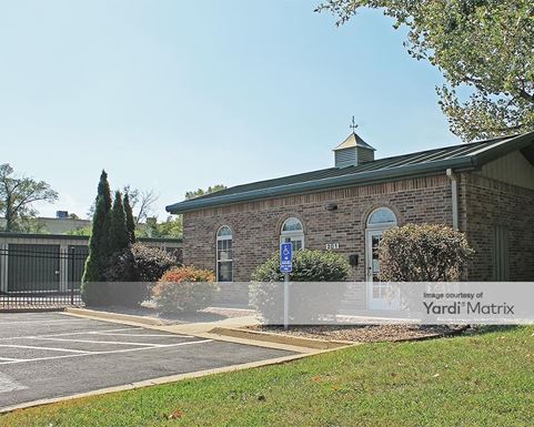 Source URL: https://cdnsc.rentcafe.com/dmslivecafe/3/1073795/1073795-1-5.jpg?width=-1&height=385&quality=80