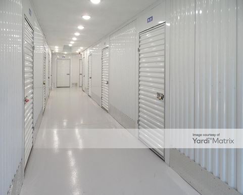 Source URL: https://cdnsc.rentcafe.com/dmslivecafe/3/1073823/1073823-1-2.jpg?width=-1&height=385&quality=80