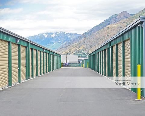 Source URL: https://cdnsc.rentcafe.com/dmslivecafe/3/1073858/1073858-1-4.jpg?width=-1&height=385&quality=80