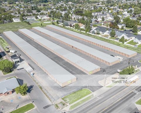 Source URL: https://cdnsc.rentcafe.com/dmslivecafe/3/1073863/1073863-1-5.jpg?width=-1&height=385&quality=80