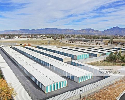 Source URL: https://cdnsc.rentcafe.com/dmslivecafe/3/1073892/1073892-1-3.jpg?width=-1&height=385&quality=80