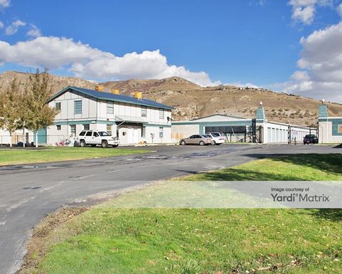 Source URL: https://cdnsc.rentcafe.com/dmslivecafe/3/1073914/1073914-1-4.jpg?width=-1&height=385&quality=80