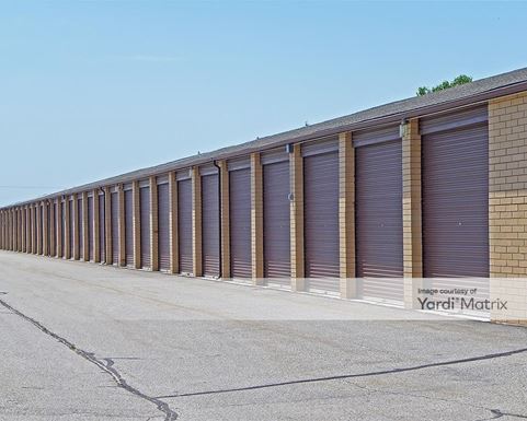 Source URL: https://cdnsc.rentcafe.com/dmslivecafe/3/1073925/1073925-1-3.jpg?width=-1&height=385&quality=80