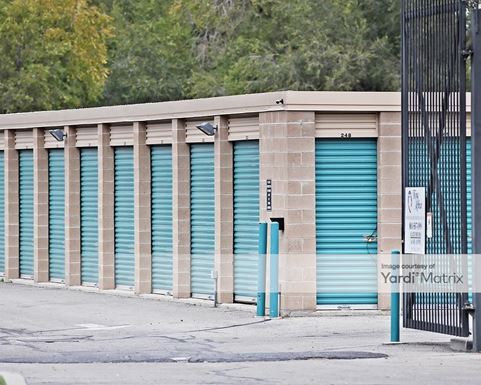 Source URL: https://cdnsc.rentcafe.com/dmslivecafe/3/1073933/1073933-1-4.jpg?width=-1&height=385&quality=80