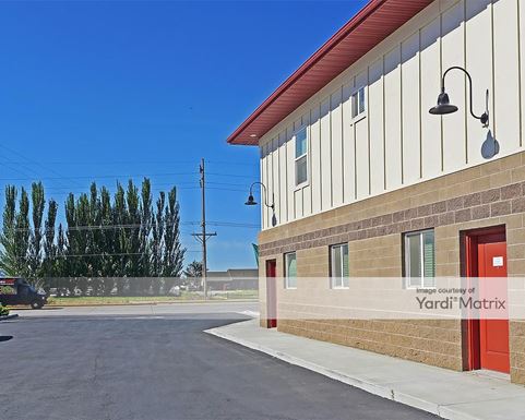 Source URL: https://cdnsc.rentcafe.com/dmslivecafe/3/1073943/1073943-1-5.jpg?width=-1&height=385&quality=80