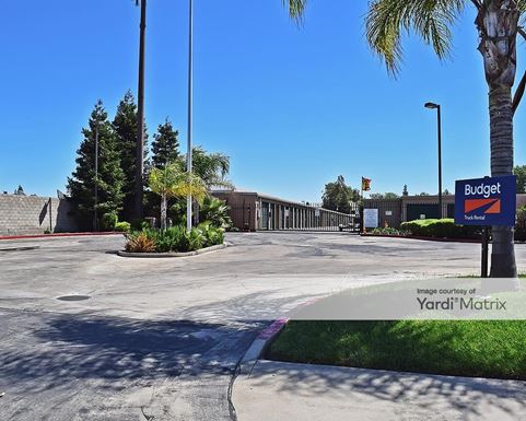 Source URL: https://cdnsc.rentcafe.com/dmslivecafe/3/1073956/1073956-1-4.jpg?width=-1&height=385&quality=80