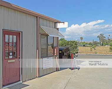 Storage Units for Rent available at 200 West Firebaugh Avenue, Exeter, CA 93221