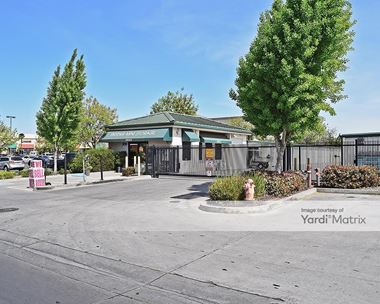 Storage Units for Rent available at 2925 Snyder Avenue, Modesto, CA 95356