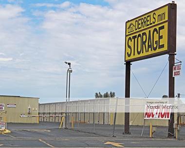 Storage Units for Rent available at 1800 West Belmont Avenue, Fresno, CA 93728