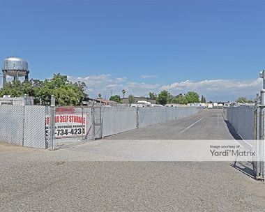 Storage Units for Rent available at 1120 North Santa Fe Street, Visalia, CA 93292