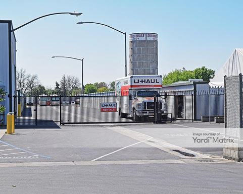 Source URL: https://cdnsc.rentcafe.com/dmslivecafe/3/1074019/1074019-1-3.jpg?width=-1&height=385&quality=80