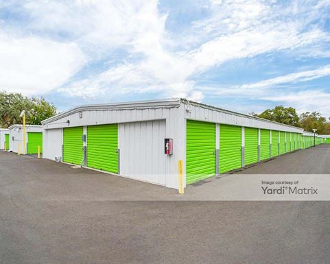 Source URL: https://cdnsc.rentcafe.com/dmslivecafe/3/1074033/1074033-1-6.jpg?width=-1&height=385&quality=80