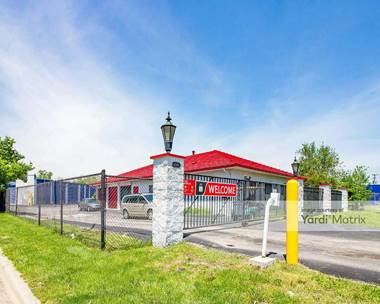 Storage Units for Rent available at 20979 Groesbeck Hwy, Warren, MI 48089