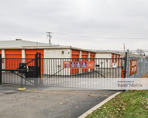 Source URL: https://cdnsc.rentcafe.com/dmslivecafe/3/1074058/1074058-1-3.jpg?width=-1&height=385&quality=80