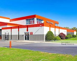 Image for Public Storage - 1020 West 13 Mile Road, Madison Heights, MI
