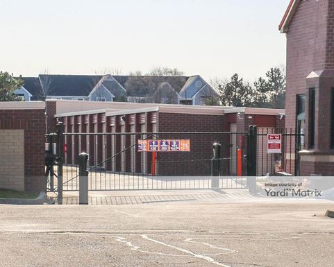 Source URL: https://cdnsc.rentcafe.com/dmslivecafe/3/1074064/1074064-1-2.jpg?width=-1&height=385&quality=80