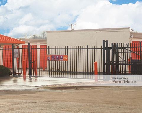 Source URL: https://cdnsc.rentcafe.com/dmslivecafe/3/1074073/1074073-1-2.jpg?width=-1&height=385&quality=80