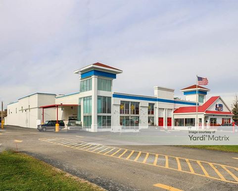 Source URL: https://cdnsc.rentcafe.com/dmslivecafe/3/1074075/1074075-1-3.jpg?width=-1&height=385&quality=80