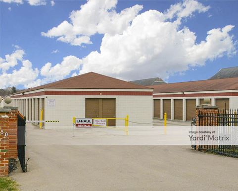 Source URL: https://cdnsc.rentcafe.com/dmslivecafe/3/1074077/1074077-1-3.jpg?width=-1&height=385&quality=80