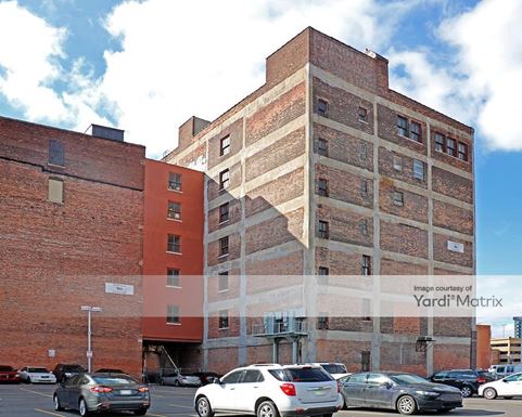 Source URL: https://cdnsc.rentcafe.com/dmslivecafe/3/1074079/1074079-1-3.jpg?width=-1&height=385&quality=80