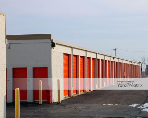 Source URL: https://cdnsc.rentcafe.com/dmslivecafe/3/1074127/1074127-1-5.jpg?width=-1&height=385&quality=80